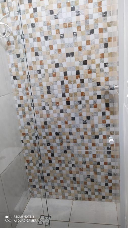 Pousada Quarto Com Tv,Ar,Frigobar,Wifi E Garagem Aparecida  Bagian luar foto
